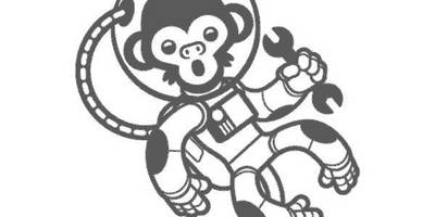 Обезьяна космонавт с гаечным ключом